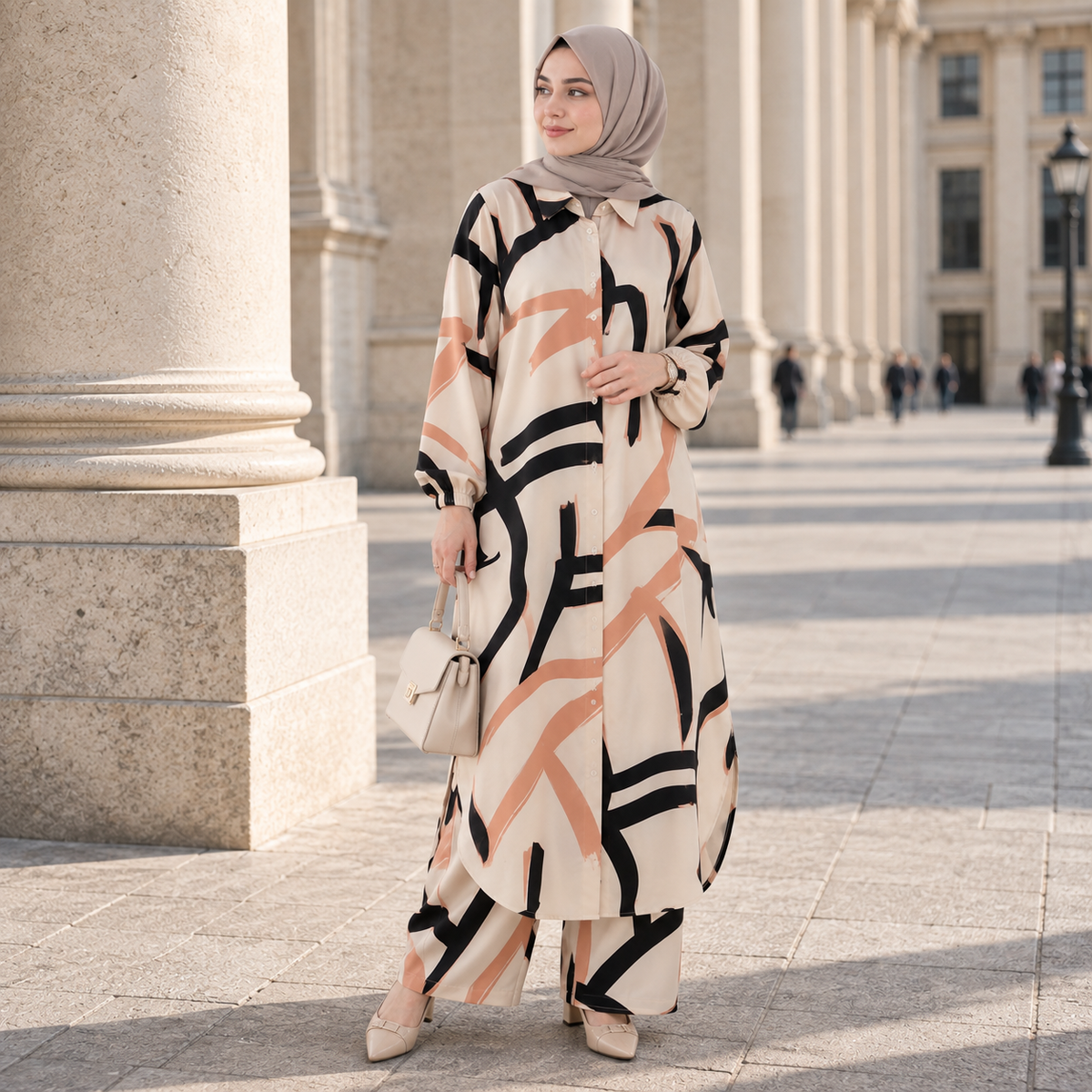 طقم تونيك بنقشة تجريدية real-life styling